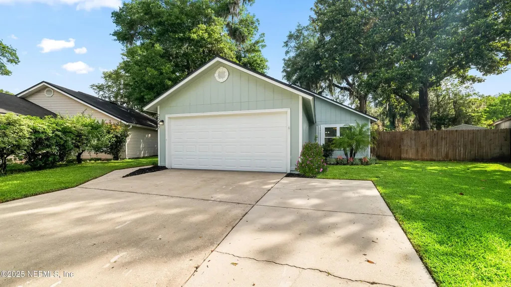 2247 Aspen Ridge Court Jacksonville FL 32233