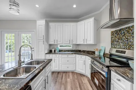 3889 Hollywood Street Middleburg FL 32068
