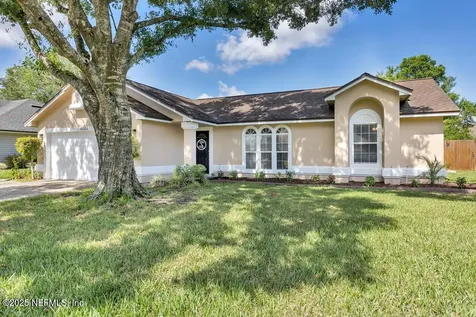 10334 Triple Crown Avenue Jacksonville FL 32257