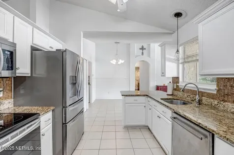 10334 Triple Crown Avenue Jacksonville FL 32257