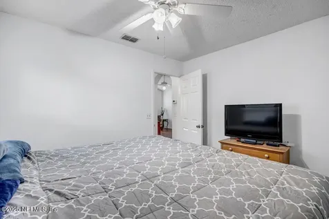 10334 Triple Crown Avenue Jacksonville FL 32257