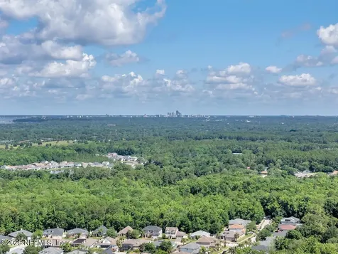 10334 Triple Crown Avenue Jacksonville FL 32257
