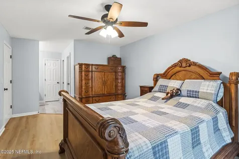 952 Long Lake Drive Jacksonville FL 32225