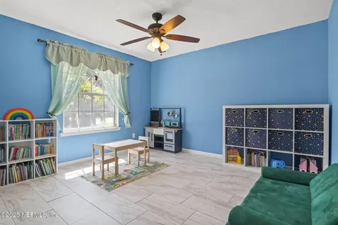 952 Long Lake Drive Jacksonville FL 32225