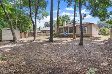952 Long Lake Drive Jacksonville FL 32225