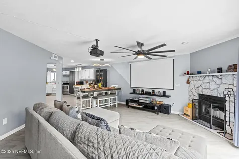 1167 Romaine Circle E Jacksonville FL 32225