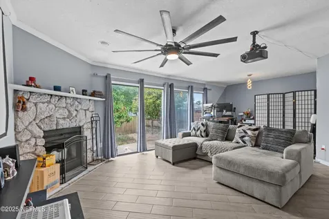 1167 Romaine Circle E Jacksonville FL 32225