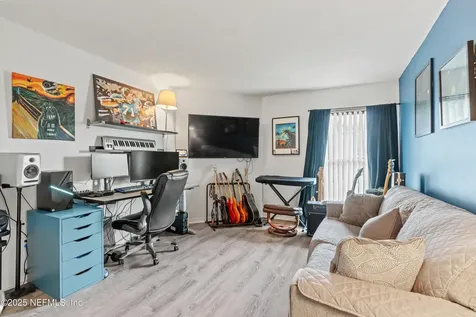 1167 Romaine Circle E Jacksonville FL 32225