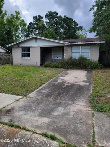 7614 John F Kennedy Drive E Jacksonville FL 32219