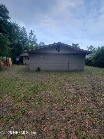7614 John F Kennedy Drive E Jacksonville FL 32219