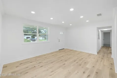 7420 Mayapple Road Jacksonville FL 32211