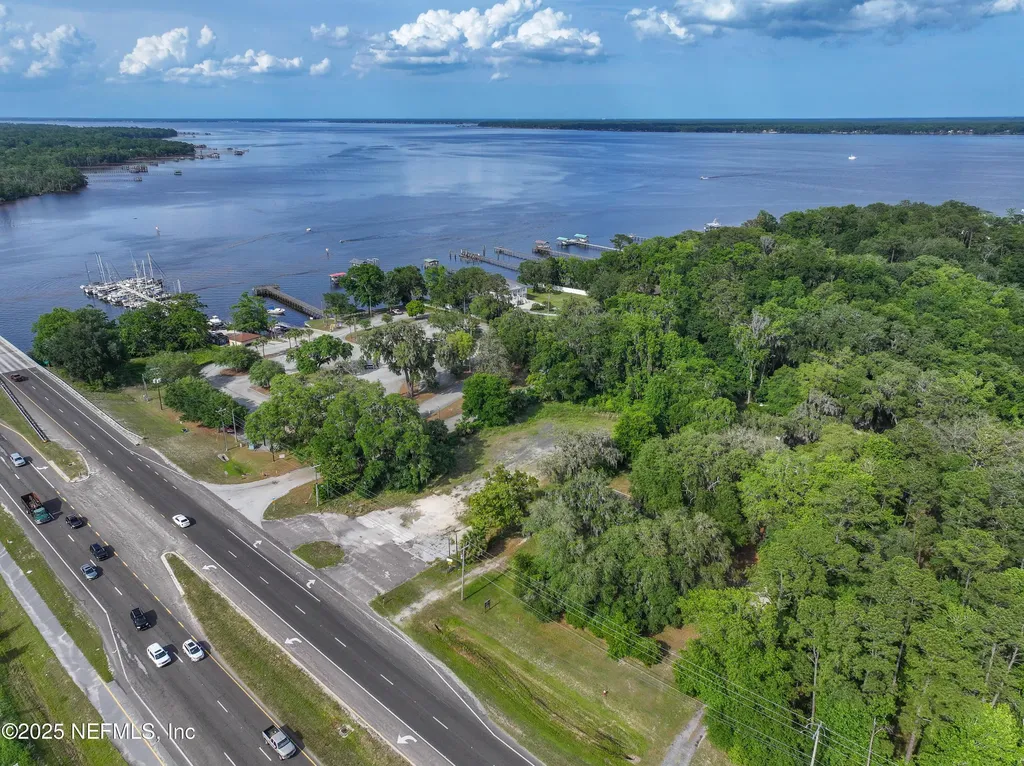 2989 Us Highway 17 Green Cove Springs FL 32043