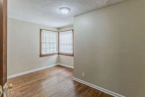 8057 Oakwood Street Jacksonville FL 32208