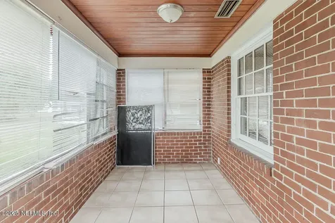 8057 Oakwood Street Jacksonville FL 32208