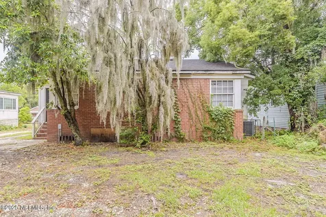 8057 Oakwood Street Jacksonville FL 32208