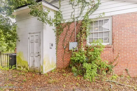 8057 Oakwood Street Jacksonville FL 32208