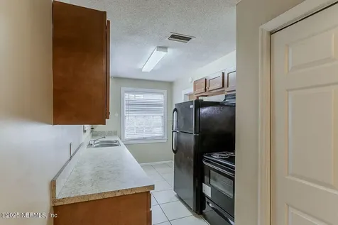8057 Oakwood Street Jacksonville FL 32208