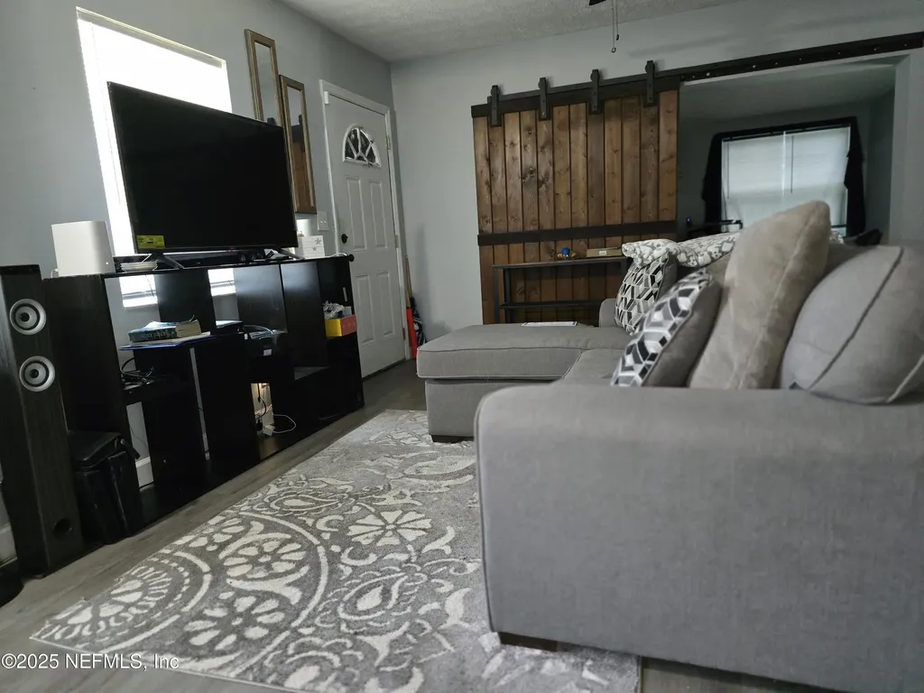 5952 Blackthorn Road Jacksonville FL 32244