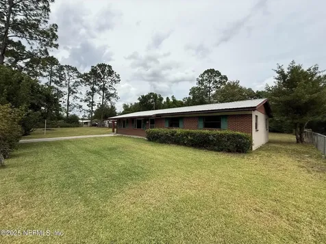 112 Pioneer Road Palatka FL 32177