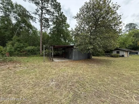 112 Pioneer Road Palatka FL 32177
