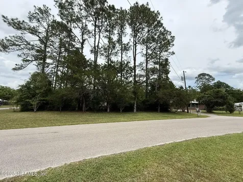 112 Pioneer Road Palatka FL 32177