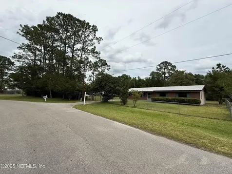 112 Pioneer Road Palatka FL 32177