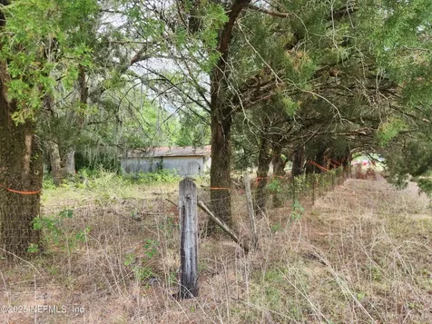 552138 Us Highway 1 Hilliard FL 32046