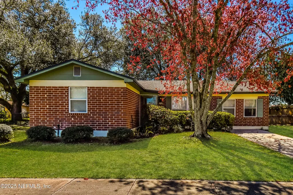 8316 Frost Street N Jacksonville FL 32221