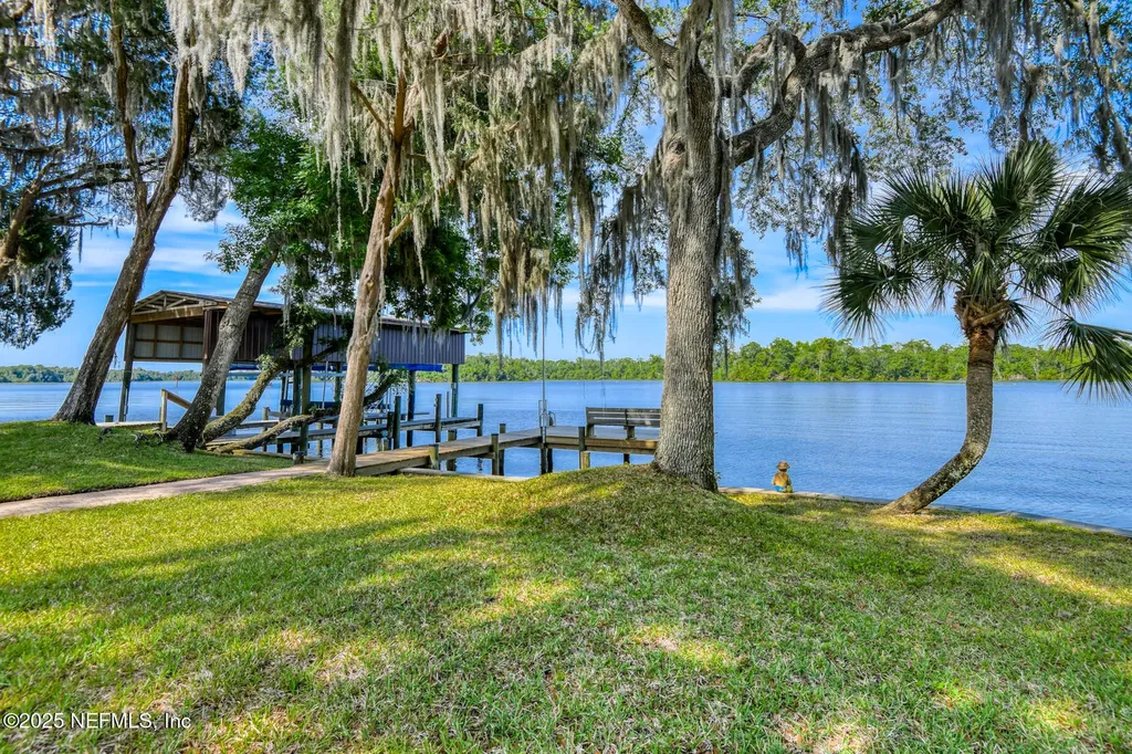 130 Woodbury Trail Satsuma FL 32189