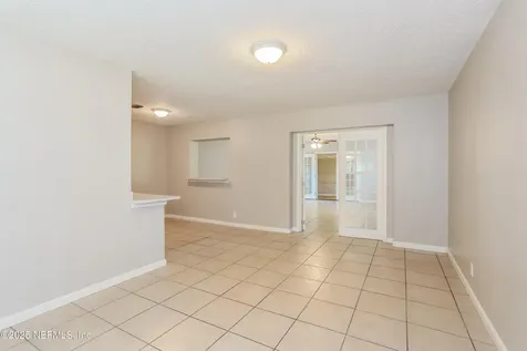 5023 Donnybrook Avenue Jacksonville FL 32208