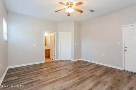 5023 Donnybrook Avenue Jacksonville FL 32208