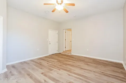 5023 Donnybrook Avenue Jacksonville FL 32208