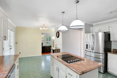 12602 Wimica Lane Jacksonville FL 32218
