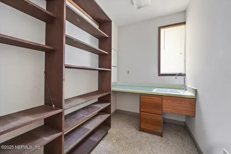 7868 Woodsdale Lane Jacksonville FL 32256