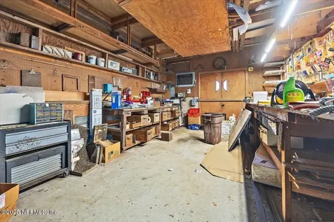 7868 Woodsdale Lane Jacksonville FL 32256