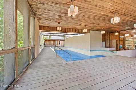 7868 Woodsdale Lane Jacksonville FL 32256