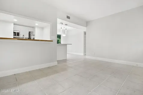 7151 King Arthur Road N Jacksonville FL 32211