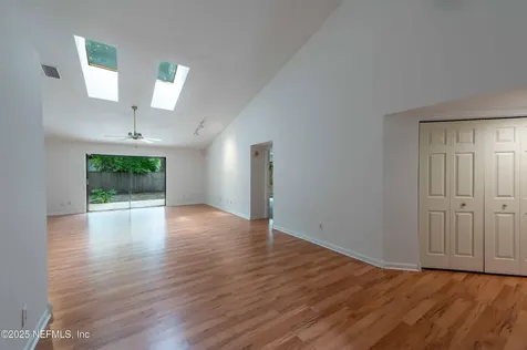 4837 Wethersfield Place W Jacksonville FL 32257