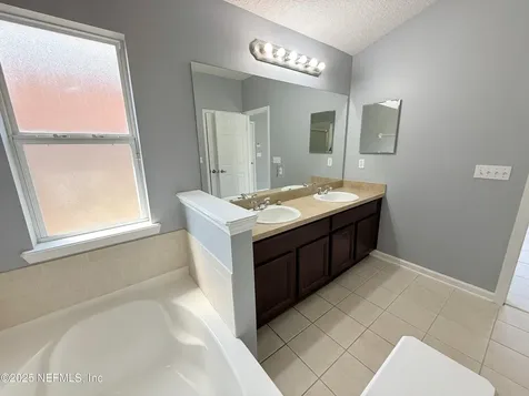 14793 Falling Waters Drive Jacksonville FL 32258