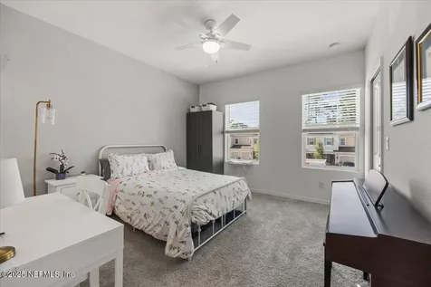 325 Annies Place Jacksonville FL 32218