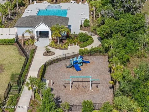 325 Annies Place Jacksonville FL 32218