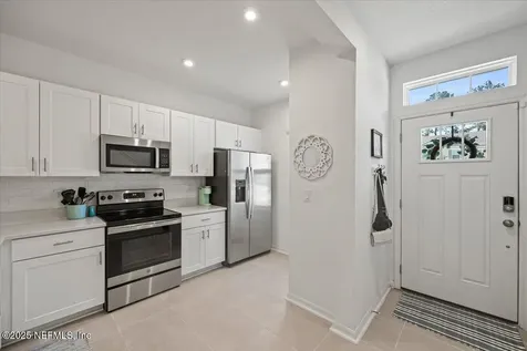 325 Annies Place Jacksonville FL 32218