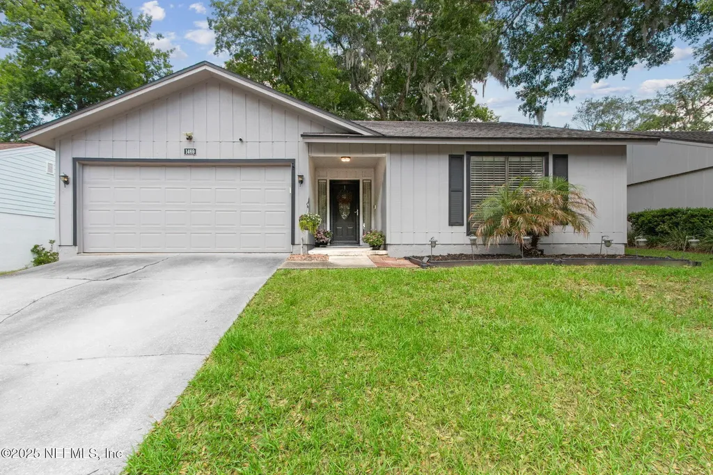 1469 Classic Oak Road W Jacksonville FL 32225