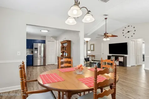 1469 Classic Oak Road W Jacksonville FL 32225