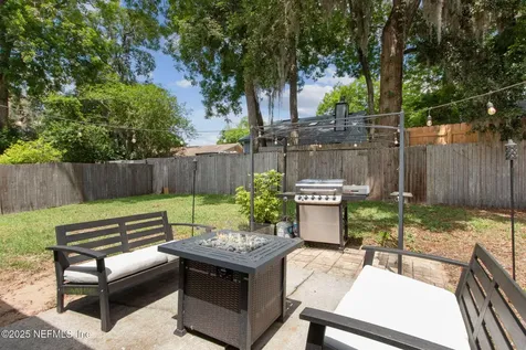 1469 Classic Oak Road W Jacksonville FL 32225