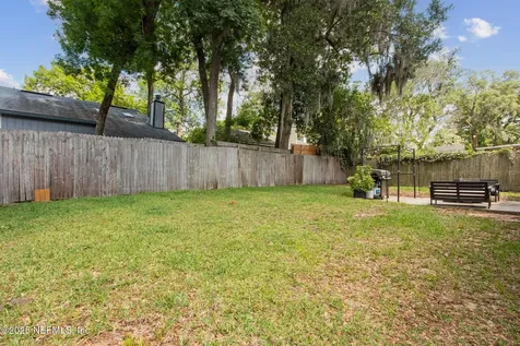 1469 Classic Oak Road W Jacksonville FL 32225