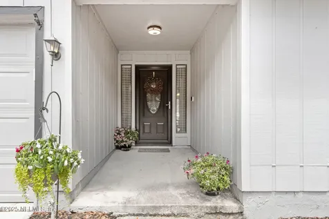 1469 Classic Oak Road W Jacksonville FL 32225