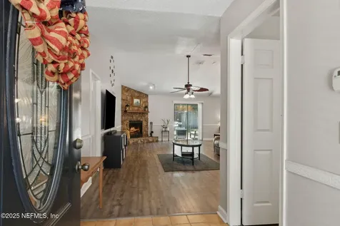 1469 Classic Oak Road W Jacksonville FL 32225