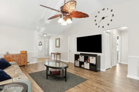 1469 Classic Oak Road W Jacksonville FL 32225