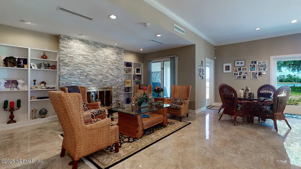 7987 Hollyridge Road Jacksonville FL 32256